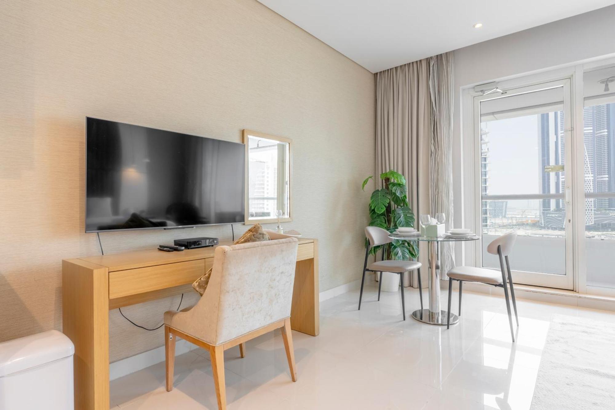 Damac Canal Views Residences ドバイ エクステリア 写真