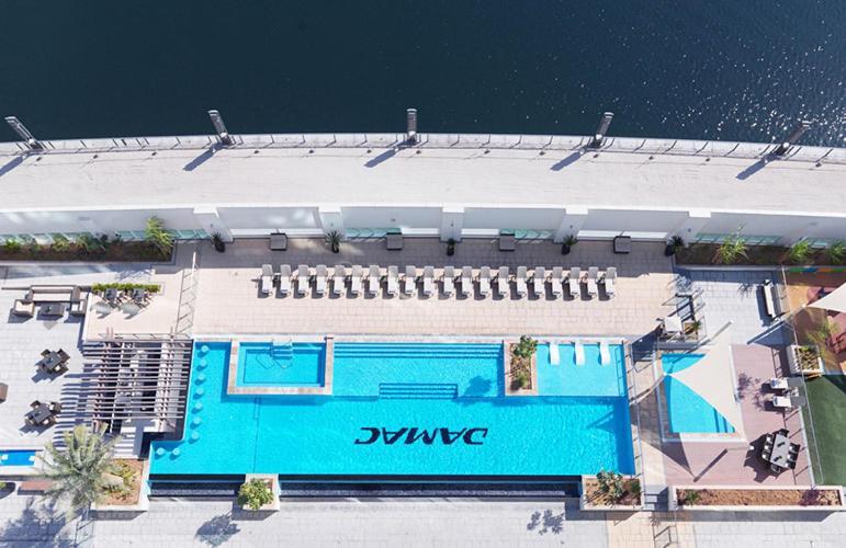 Damac Canal Views Residences ドバイ エクステリア 写真