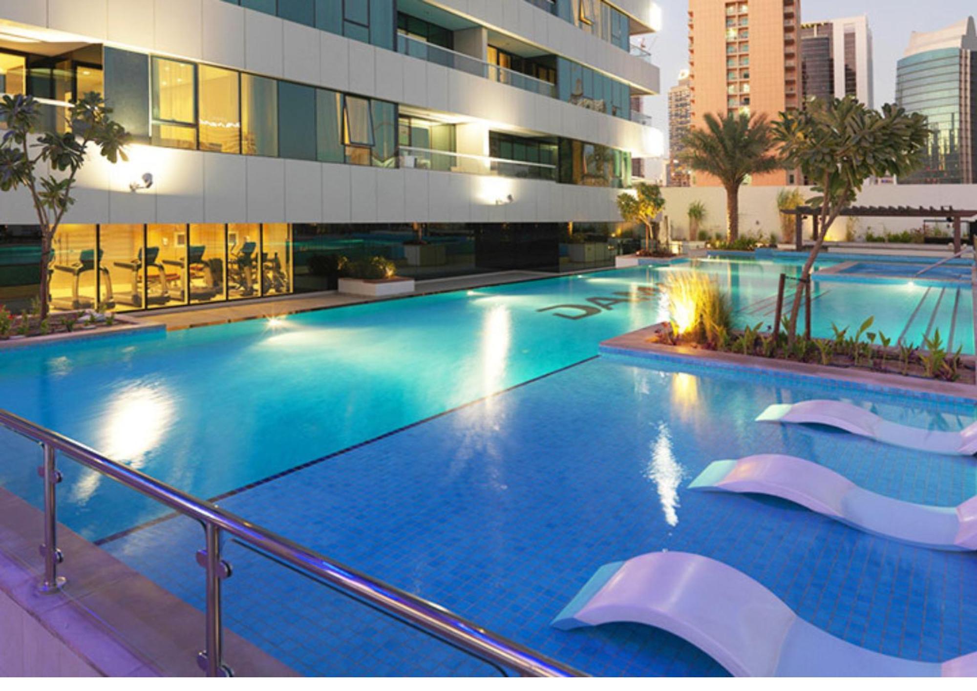 Damac Canal Views Residences ドバイ エクステリア 写真